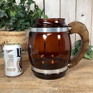 Vintage Siesta Ware LARGE Amber Brown Glass Barrel Jug with Metal/Wood H…